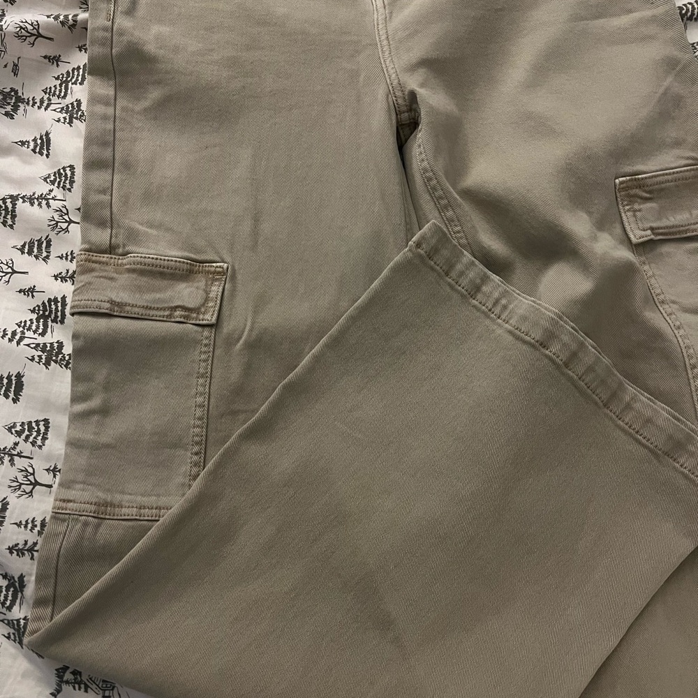 Khaki - High Rise Pants (Cargo) - Picture 4 of 4